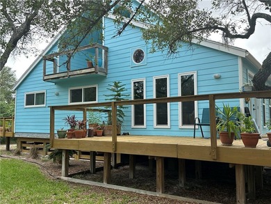 Beach Home For Sale in Rockport, Texas