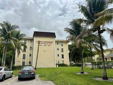 Beach Condo For Sale in North Miami, Florida