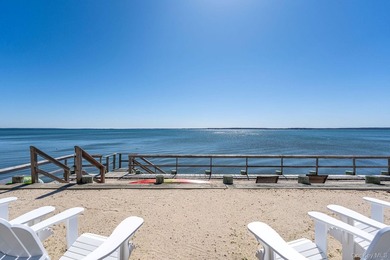Beach Home For Sale in Jamesport, New York