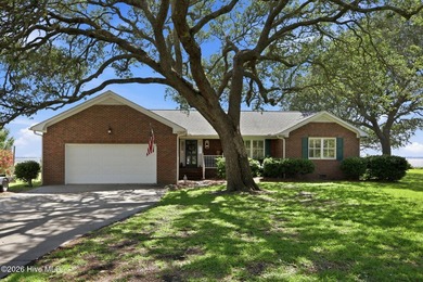 Beach Home For Sale in Beaufort, North Carolina