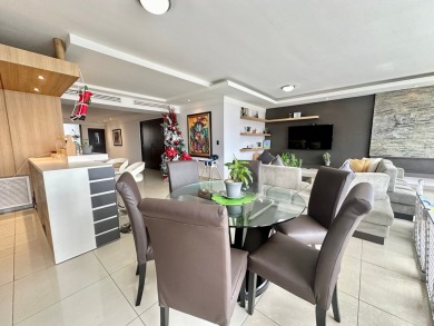 Beach Home For Sale in Panamá,