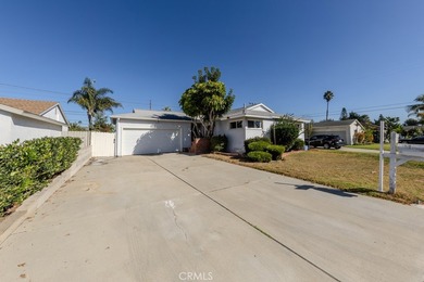 Beach Home Active Under Contract in Costa Mesa, California
