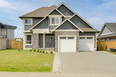 Beach Home For Sale in Duncan, 