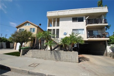 Beach Apartment For Sale in San Pedro, California