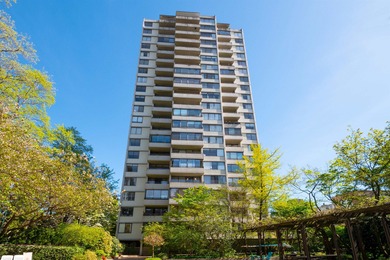Beach Condo For Sale in Vancouver, 
