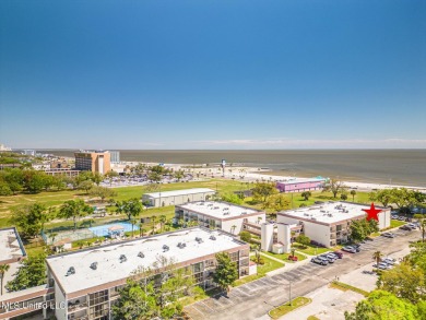 Beach Condo For Sale in Biloxi, Mississippi