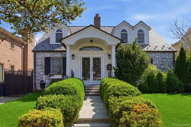 Beach Home For Sale in Whitestone, New York