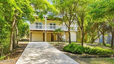 Beach Home For Sale in Emerald Isle, North Carolina