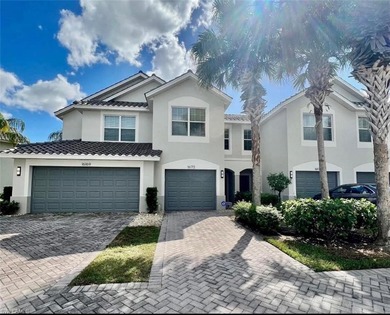 Beach Townhome/Townhouse For Sale in Naples, Florida