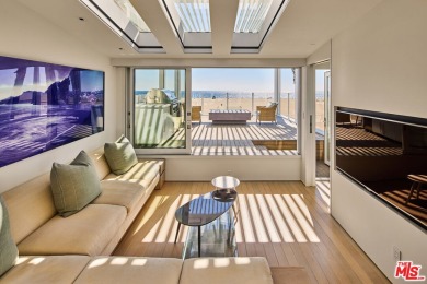 Beach Home For Sale in Santa Monica, California