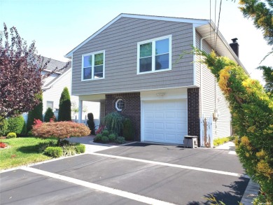 Beach Home Sale Pending in Lindenhurst, New York