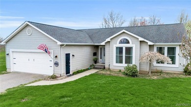 Beach Home For Sale in Barker, New York