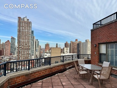 Beach Condo For Sale in New York, New York