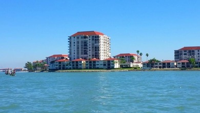 Beach Condo For Sale in St. Petersburg, Florida