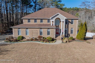 Beach Home For Sale in Elizabeth City, North Carolina