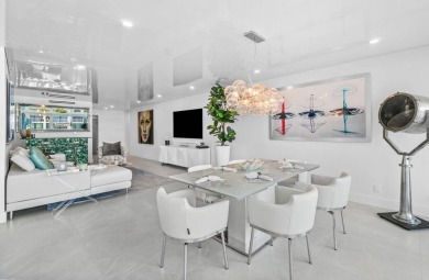 Beach Condo For Sale in Palm Beach, Florida