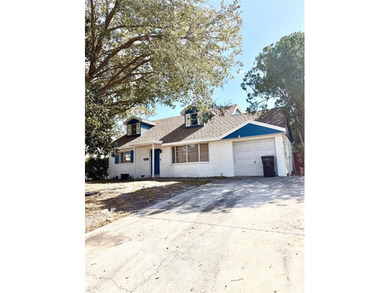 Beach Home For Sale in St. Petersburg, Florida