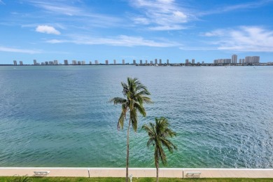 Beach Condo For Sale in Lake Park, Florida