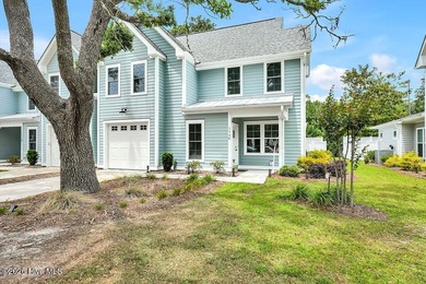 Beach Townhome/Townhouse For Sale in Southport, North Carolina