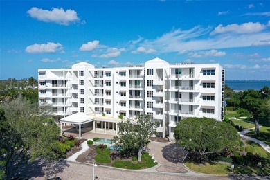 Beach Condo For Sale in Longboat Key, Florida