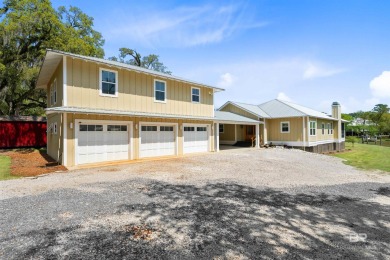Beach Home For Sale in Foley, Alabama