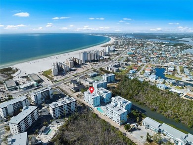 Beach Condo For Sale in Fort Myers Beach, Florida