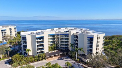Beach Condo Sale Pending in Longboat Key, Florida