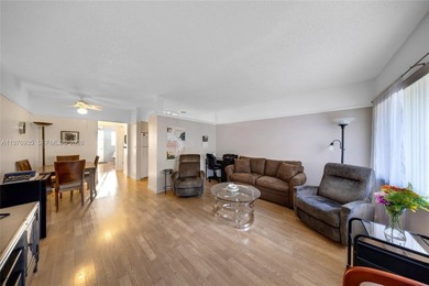 Beach Condo For Sale in Hallandale Beach, Florida