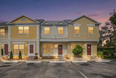 Beach Townhome/Townhouse For Sale in Cooper City, Florida