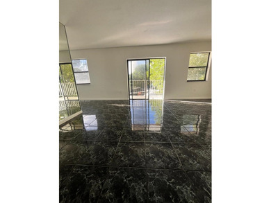 Beach Condo For Sale in North Miami Beach, Florida