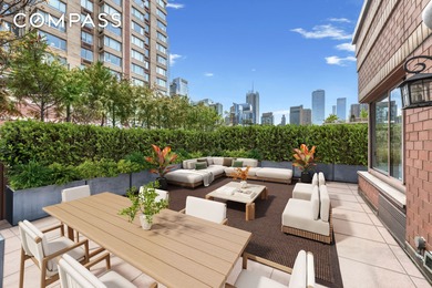 Beach Condo For Sale in New York, New York