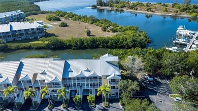 Beach Townhome/Townhouse For Sale in Ruskin, Florida