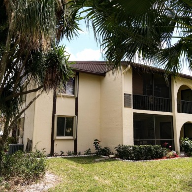 Beach Condo For Sale in Greenacres, Florida