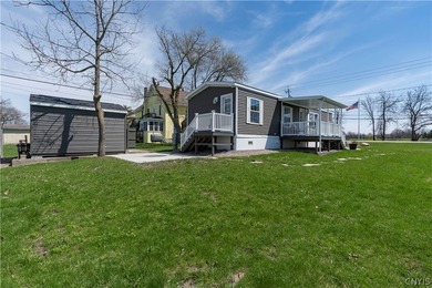 Beach Home For Sale in Clayton, New York