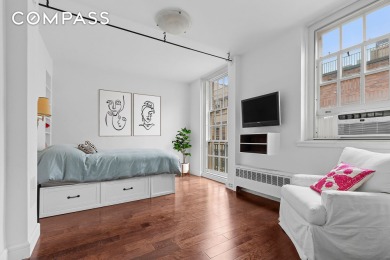 Beach Condo For Sale in New York, New York