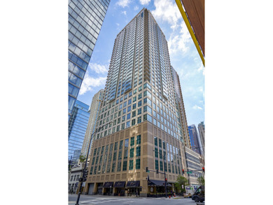 Beach Condo For Sale in Chicago, Illinois