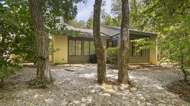 Beach Townhome/Townhouse For Sale in Niceville, Florida