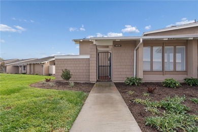 Beach Condo For Sale in Huntington Beach, California