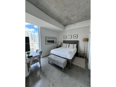 Beach Condo For Sale in Miami, Florida