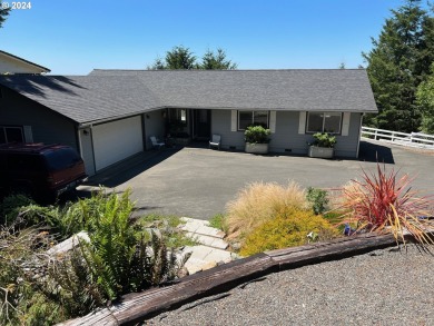 Beach Home For Sale in Brookings, Oregon