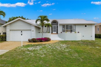 Beach Home For Sale in Sanibel, Florida