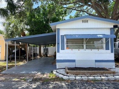 Beach Home For Sale in Bradenton, Florida