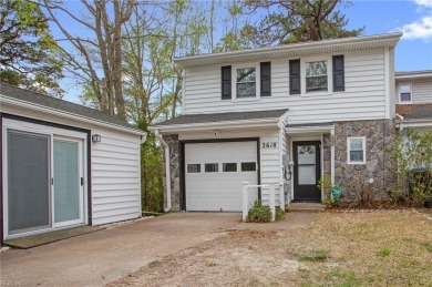Beach Townhome/Townhouse For Sale in Virginia Beach, Virginia