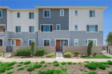 Beach Townhome/Townhouse For Sale in San Pedro, California