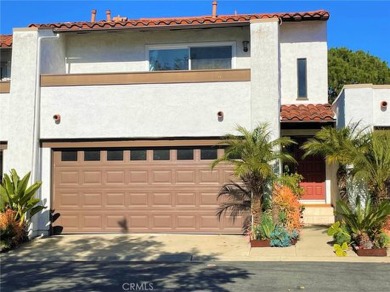 Beach Townhome/Townhouse For Sale in San Clemente, California