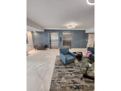Beach Condo For Sale in Pompano Beach, Florida