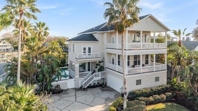 Beach Home For Sale in Palm Harbor, Florida