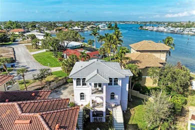 Beach Home For Sale in Venice, Florida