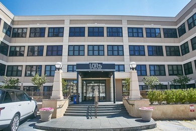 Beach Home Sale Pending in New Rochelle, New York