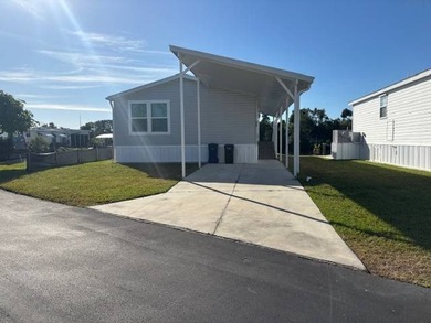 Beach Home For Sale in Fort Myers, Florida